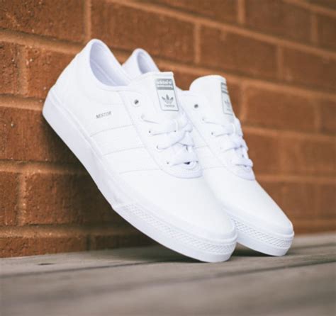 adidas shoes men white sneaker.